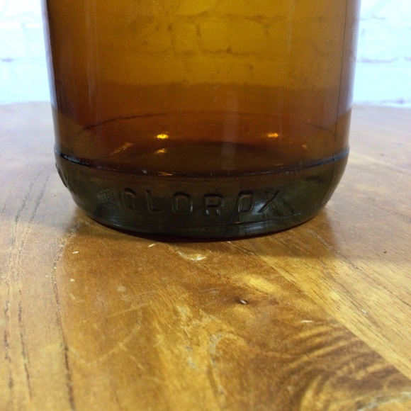 Vintage Clorox Amber Glass 32oz Glass Bottle with Cover - Picture 5 of 7